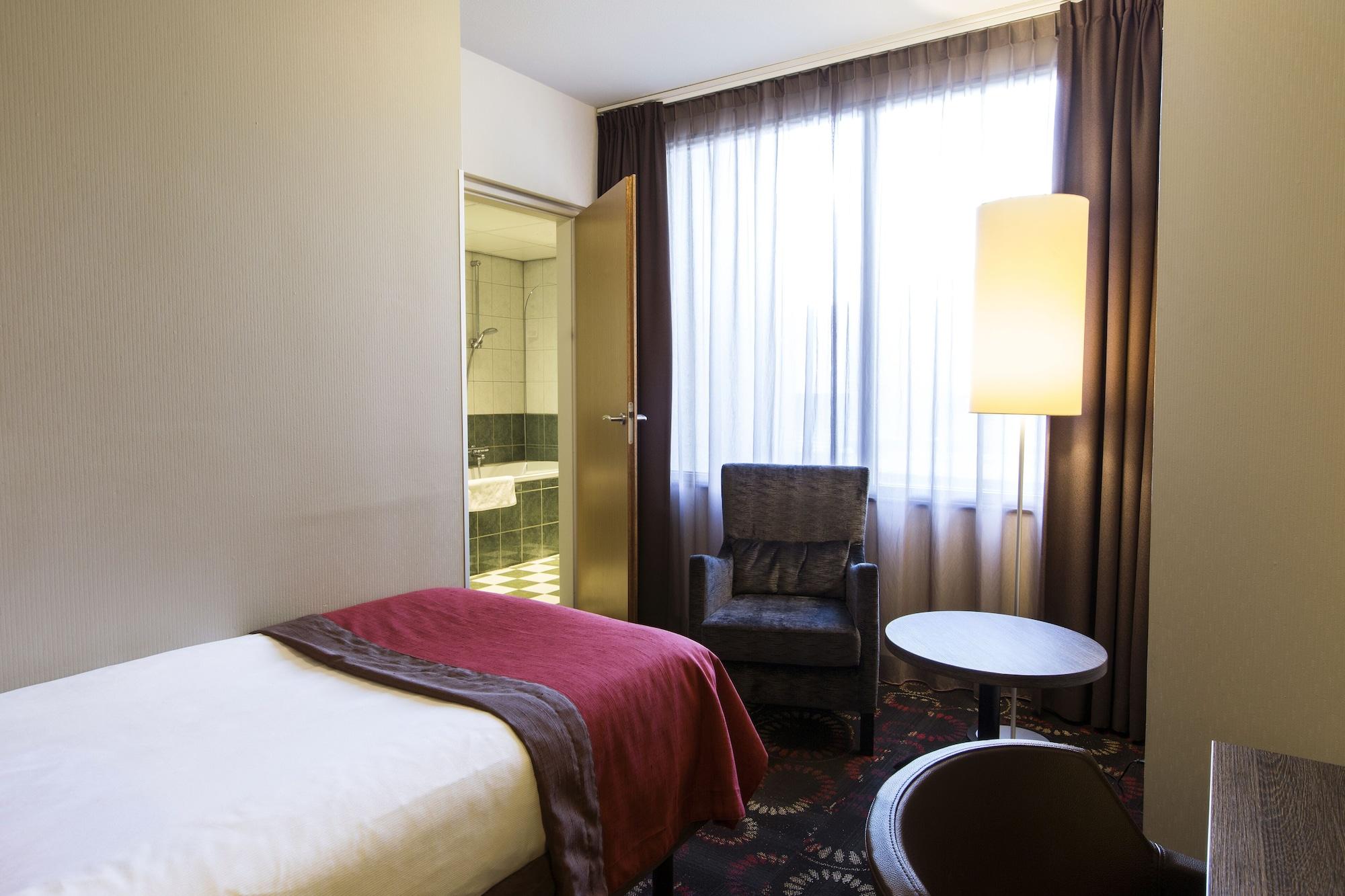 Leonardo Hotel Eindhoven City Center Former Crown Hotel Esterno foto