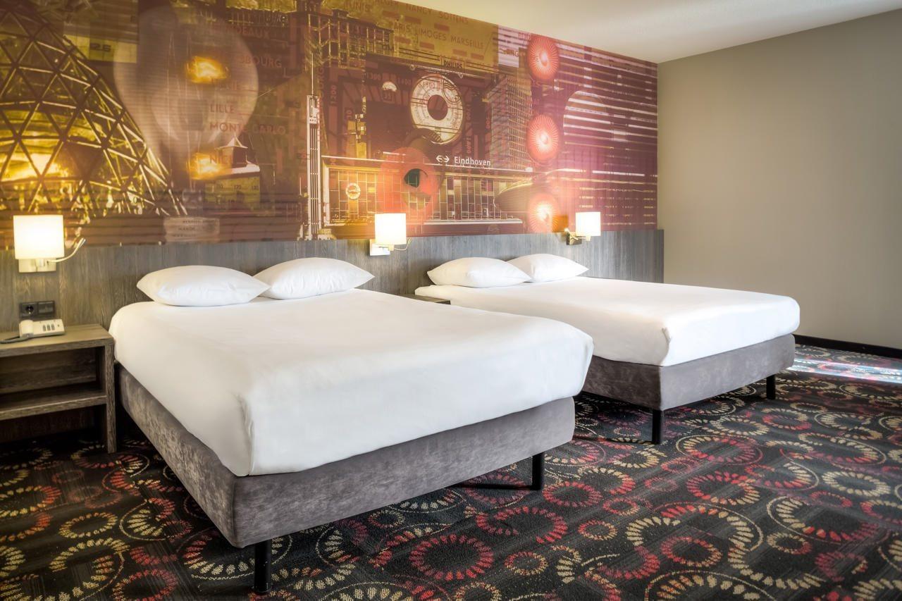Leonardo Hotel Eindhoven City Center Former Crown Hotel Esterno foto