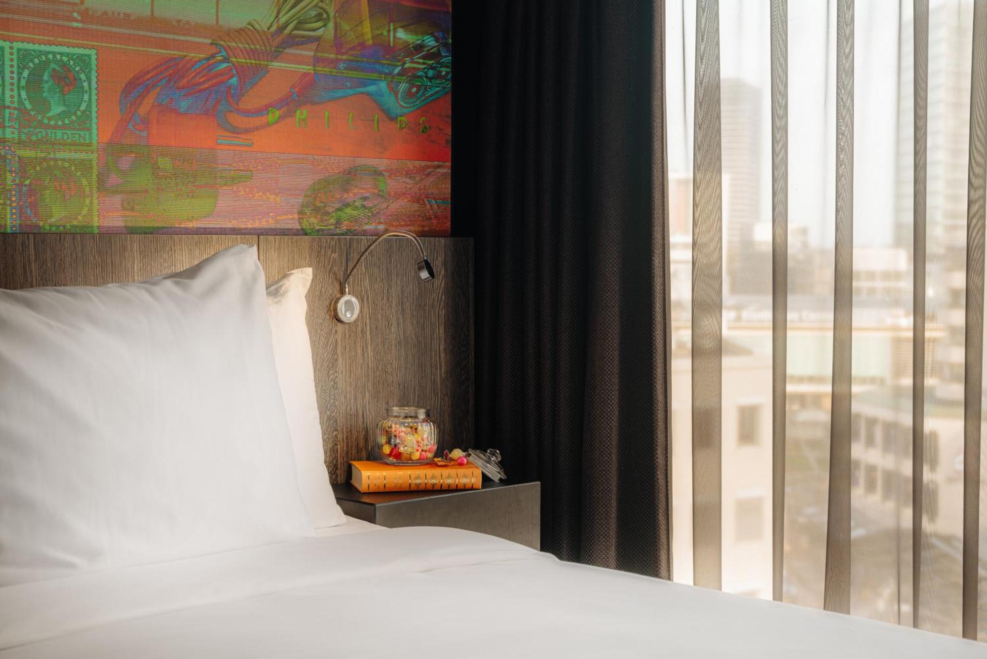 Leonardo Hotel Eindhoven City Center Former Crown Hotel Esterno foto