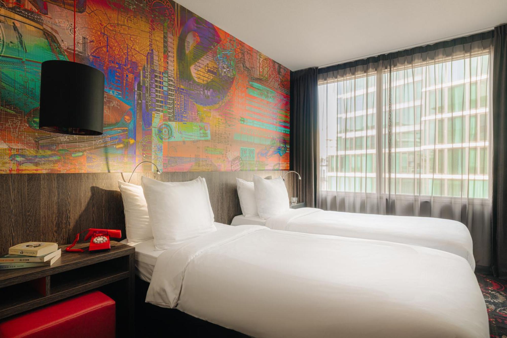 Leonardo Hotel Eindhoven City Center Former Crown Hotel Esterno foto