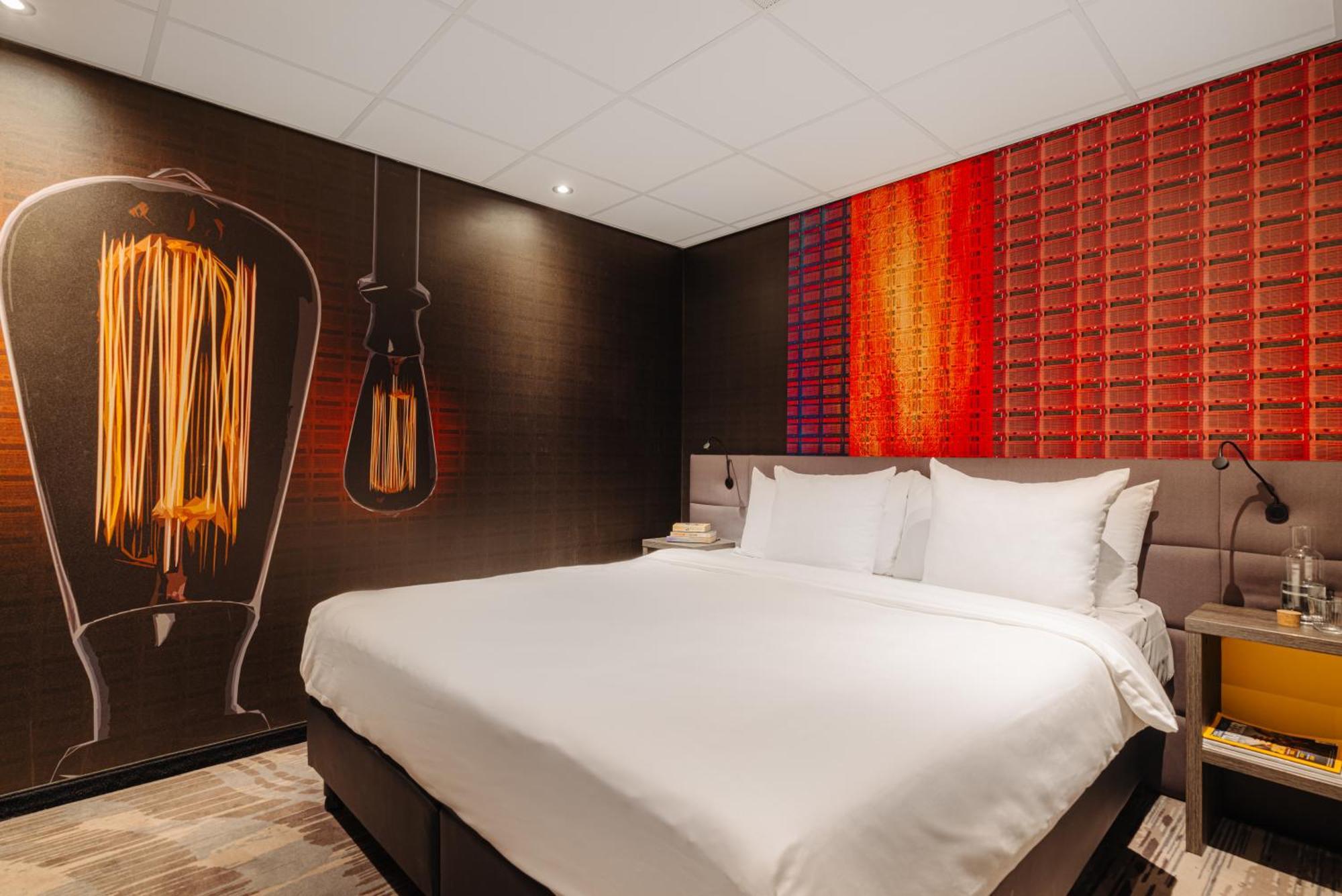 Leonardo Hotel Eindhoven City Center Former Crown Hotel Esterno foto