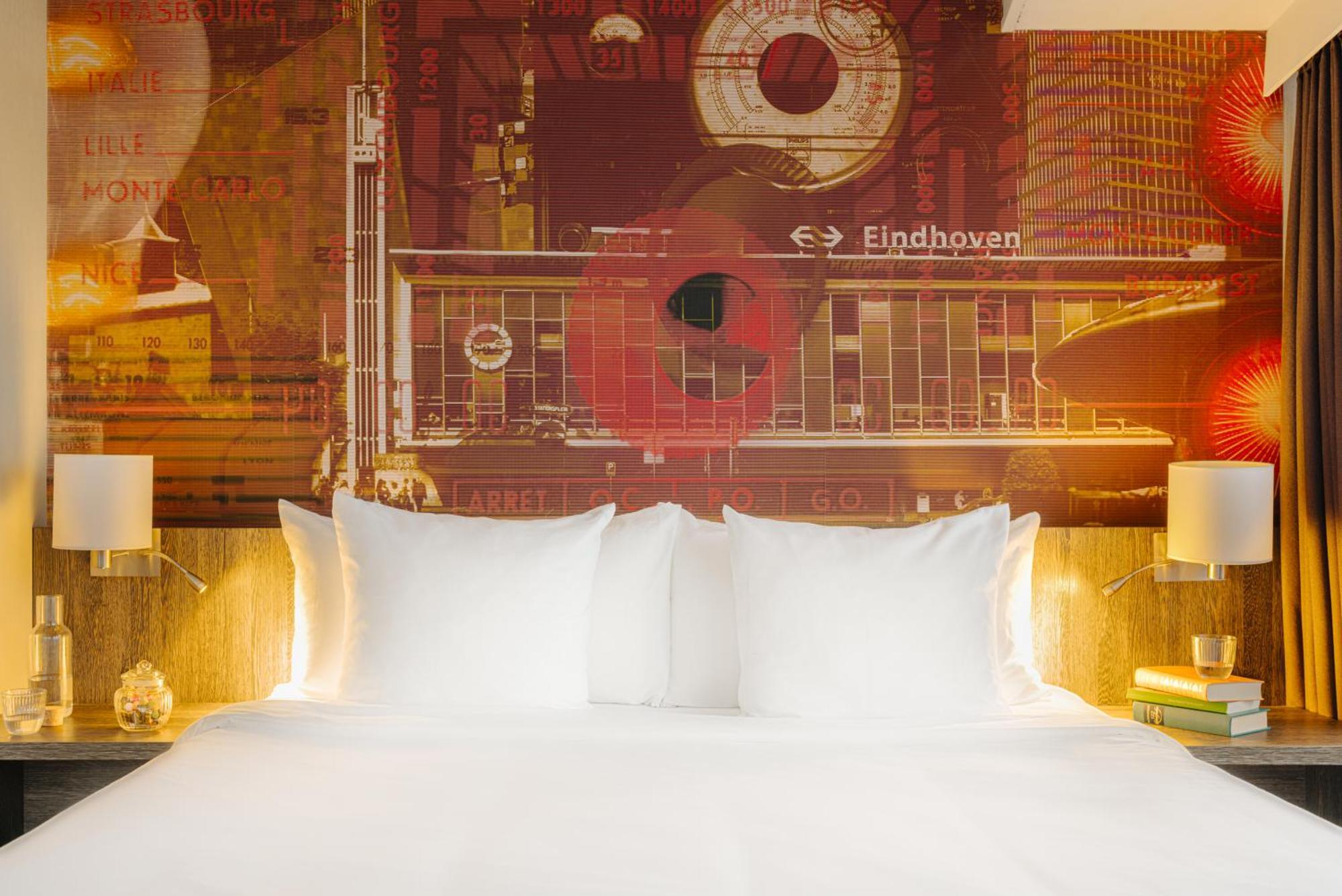 Leonardo Hotel Eindhoven City Center Former Crown Hotel Esterno foto